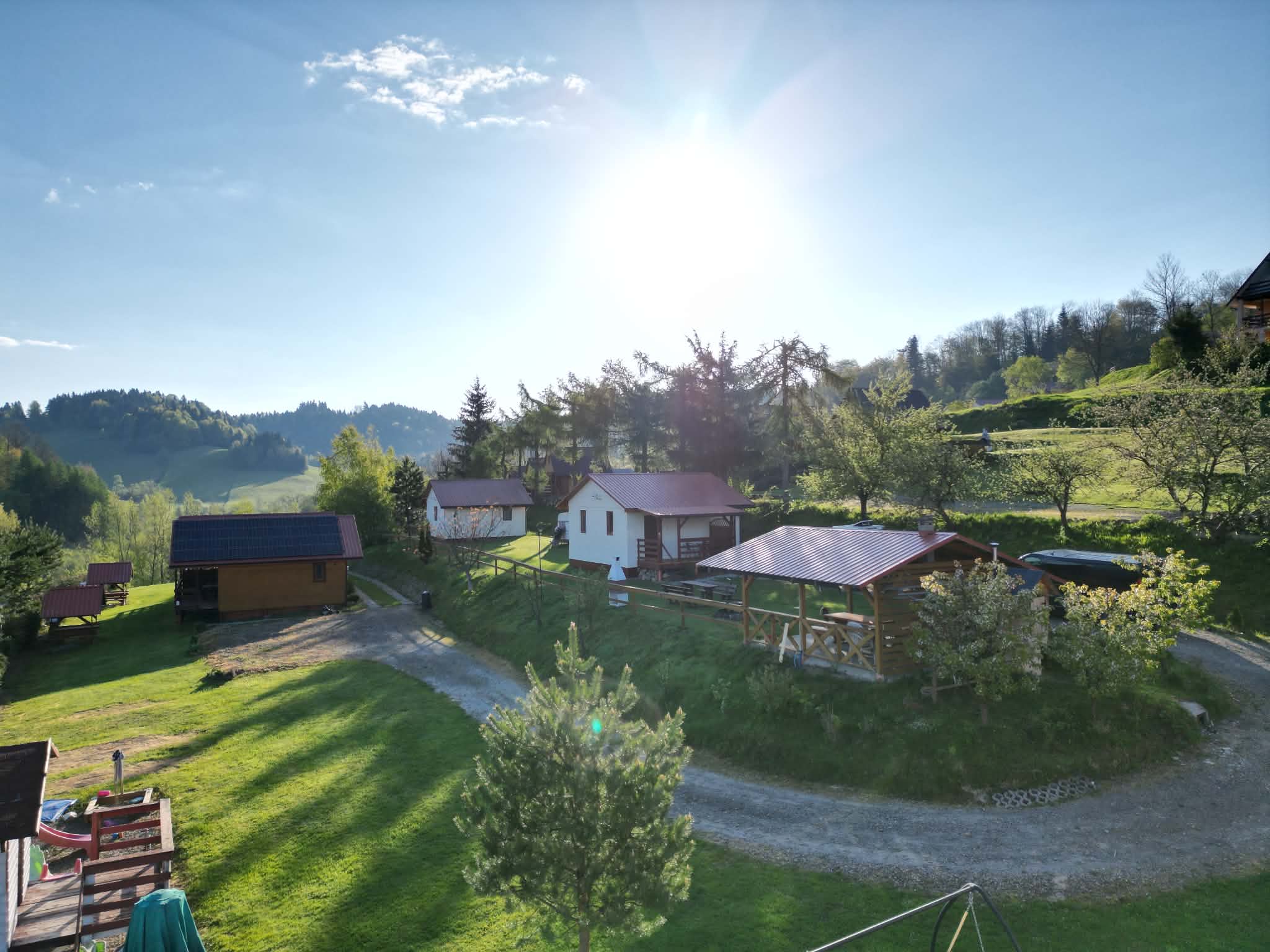 Widok na domki z oddali